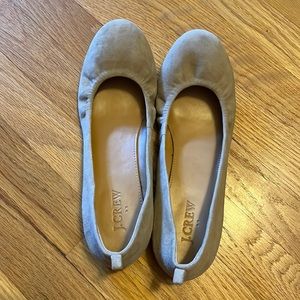 J Crew tan suede flat shoes. Size 7.